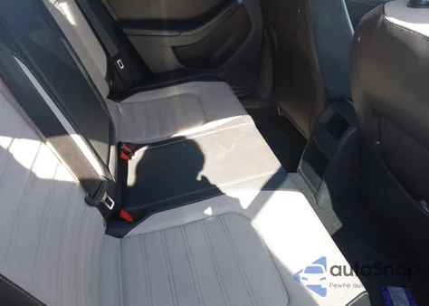 2016 Volkswagen Jetta 1.8T Sport z USA, uszkodzony, nr VIN 3VWD17AJ8GM285839